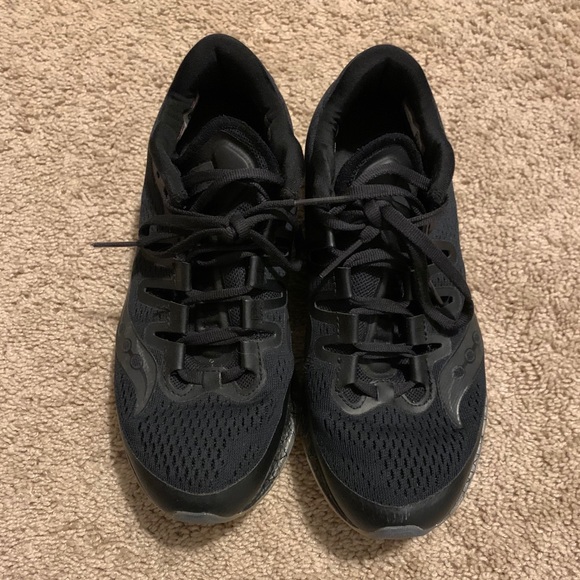 saucony everun sneakers